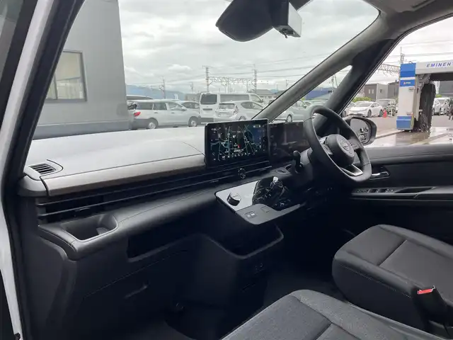 日産 セレナ e－パワー ハイウェイスター V 滋賀県 2025(令7)年 0.1千km プリズムホワイト 登録済未使用車/純正12.3インチナビ/Bluetooth/USB/HDMI/フルセグTV/全方位カメラ/プロパイロット/純正フリップダウンモニター/ハーフレザー/両側パワースライドドア/デジタルインナーミラー/前後ドライブレコーダー/ETC2.0/LEDヘッドライト/オートライト/オートハイビーム/スマートキー