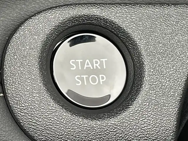 日産 セレナ e－パワー ハイウェイスター V 滋賀県 2025(令7)年 0.1千km プリズムホワイト 登録済未使用車/純正12.3インチナビ/Bluetooth/USB/HDMI/フルセグTV/全方位カメラ/プロパイロット/純正フリップダウンモニター/ハーフレザー/両側パワースライドドア/デジタルインナーミラー/前後ドライブレコーダー/ETC2.0/LEDヘッドライト/オートライト/オートハイビーム/スマートキー