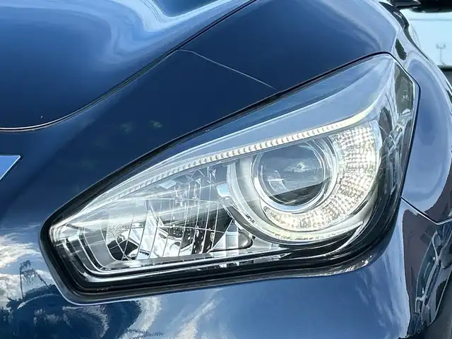 日産 フーガ ハイブリッド VIP 千葉県 2015(平27)年 8万km ダークブルー レザーシート　ナビ　全方位カメラ　ＣＤ　ＴＶ　ＥＴＣ　追従クルコン　後方検知　電動シート　エアーシート　シートヒーター　電動トランク　２０ＡＷ　純正ＡＷ車載 スマートキー インフィニティエンブレム