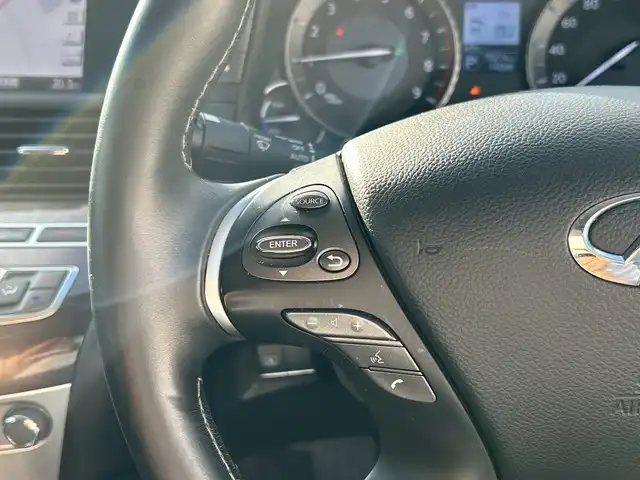 日産 フーガ ハイブリッド VIP 千葉県 2015(平27)年 8万km ダークブルー レザーシート　ナビ　全方位カメラ　ＣＤ　ＴＶ　ＥＴＣ　追従クルコン　後方検知　電動シート　エアーシート　シートヒーター　電動トランク　２０ＡＷ　純正ＡＷ車載 スマートキー インフィニティエンブレム