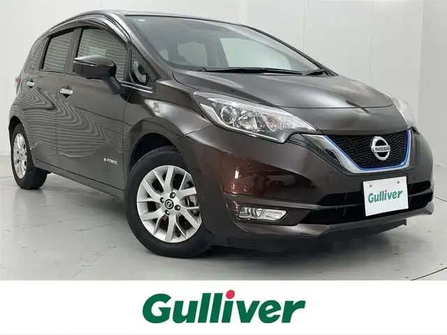 日産 ノート e－パワー X 茨城県 2018(平30)年 2.2万km インペリアルアンバーP 純正ワイドナビ/Bluetooth/フルセグ/radio/CD/DVD/アラウンドビューモニター/ETC/ドラレコ/レーンキープアシスト/前後コーナーセンサー/純正AW/LEDヘッドライト/オートライト/アイドリングストップ