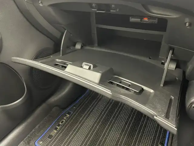 日産 ノート e－パワー X 茨城県 2018(平30)年 2.2万km インペリアルアンバーP 純正ワイドナビ/Bluetooth/フルセグ/radio/CD/DVD/アラウンドビューモニター/ETC/ドラレコ/レーンキープアシスト/前後コーナーセンサー/純正AW/LEDヘッドライト/オートライト/アイドリングストップ