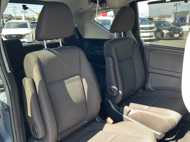 ホンダ フリード ハイブリット G ホンダセンシング 岐阜県 2019(令1)年 2.7万km シーグラスブルーパール 登録時走行距離26919km/純正ナビ/フルセグＴＶ/バックモニター/両側パワースライドドア/ラジアルタイヤ（４本)/クルーズコントロール/レーンキープアシスト/シートヒーター/純正フロアマット/前後ドライブレコーダー/禁煙車/プッシュスタート/スマートキー/後席サンシェード/衝突被害軽減システム/LEDヘッドライト/オートライト/社外15インチアルミホイール/CDチェンジャー/Bluetooth接続/USB入力端子/ETC