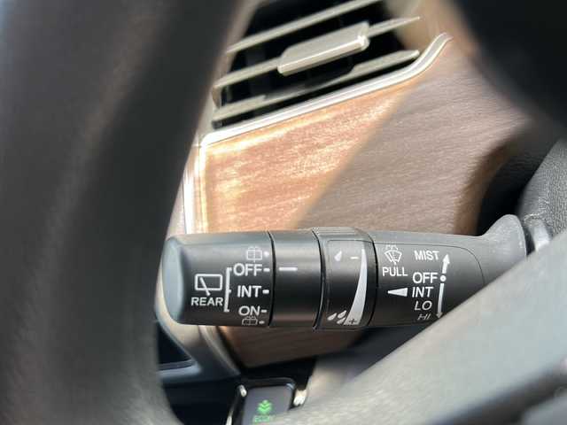 ホンダ フリード ハイブリット G ホンダセンシング 岐阜県 2019(令1)年 2.7万km シーグラスブルーパール 登録時走行距離26919km/純正ナビ/フルセグＴＶ/バックモニター/両側パワースライドドア/ラジアルタイヤ（４本)/クルーズコントロール/レーンキープアシスト/シートヒーター/純正フロアマット/前後ドライブレコーダー/禁煙車/プッシュスタート/スマートキー/後席サンシェード/衝突被害軽減システム/LEDヘッドライト/オートライト/社外15インチアルミホイール/CDチェンジャー/Bluetooth接続/USB入力端子/ETC