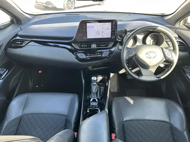 トヨタ Ｃ－ＨＲ G モード ネロセーフティプラスⅡ 広島県 2021(令3)年 3.5万km ホワイトパールクリスタルシャイン ワンオーナー/純正ディスプレイオーディオ/　（Apple Car Play/Android Auto/Bluetooth/AM/FM）/レーダークルーズコントロール/ドライブレコーダー/ビルトインETC/全方位モニター/ブラインドスポットモニター/電子パーキング/オートブレーキホールド/コーナーセンサー/USB入力端子/バックカメラ/純正18インチアルミホイール/純正フロアマット/LEDヘッドライト/フォグランプ/オートマチックハイビーム/衝突被害軽減システム/プッシュスタート/スペアキー
