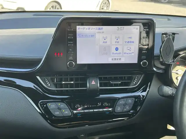 トヨタ Ｃ－ＨＲ G モード ネロセーフティプラスⅡ 広島県 2021(令3)年 3.5万km ホワイトパールクリスタルシャイン ワンオーナー/純正ディスプレイオーディオ/　（Apple Car Play/Android Auto/Bluetooth/AM/FM）/レーダークルーズコントロール/ドライブレコーダー/ビルトインETC/全方位モニター/ブラインドスポットモニター/電子パーキング/オートブレーキホールド/コーナーセンサー/USB入力端子/バックカメラ/純正18インチアルミホイール/純正フロアマット/LEDヘッドライト/フォグランプ/オートマチックハイビーム/衝突被害軽減システム/プッシュスタート/スペアキー