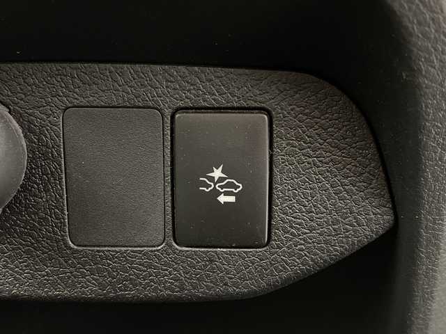 トヨタ ヴィッツ F セーフティーエディションⅢ 岐阜県 2019(令1)年 3.8万km ダークブルーマイカ 純正SDナビ（NSZT-W68T）/フルセグ/BT/DVD/バックカメラ/社外ETC/純正ドライブレコーダー/トヨタセーフティセンス/・プリクラッシュセーフティ/・レーンディパーチャーアラート/・オートマチックハイビーム/・クリアランスソナー/先行車発進/アイドリングストップ/純正フロアマット/サイドバイザー/社外14インチAW/LEDオートライト/フォグランプ