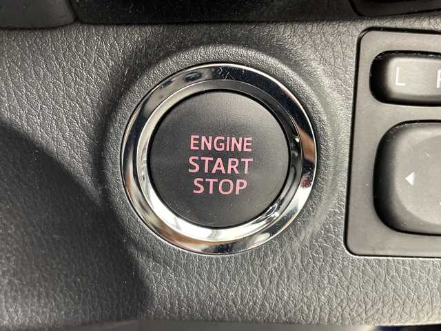 トヨタ ヴィッツ F セーフティーエディションⅢ 岐阜県 2019(令1)年 3.8万km ダークブルーマイカ 純正SDナビ（NSZT-W68T）/フルセグ/BT/DVD/バックカメラ/社外ETC/純正ドライブレコーダー/トヨタセーフティセンス/・プリクラッシュセーフティ/・レーンディパーチャーアラート/・オートマチックハイビーム/・クリアランスソナー/先行車発進/アイドリングストップ/純正フロアマット/サイドバイザー/社外14インチAW/LEDオートライト/フォグランプ