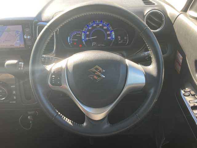 スズキ スペーシア カスタム XS 佐賀県 2017(平29)年 8.3万km クリスタルホワイトP Carrozzeriaナビ/バックカメラ/両側パワースライドドア/デュアルカメラブレーキサポート/路線逸脱警報機能/シートヒーター/ドライブレコーダー/ETC/アイドリングストップ/プッシュスタート/スマートキー/HIDヘッドライト/フォグライト/純正アルミホイール