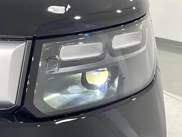 ホンダ フリード ハイブリット e:HEV クロスター 愛知県 2025(令7)年 0.1千km クリスタルブラックパール 登録済未使用車　/純正９インチナビ　/(FM/AM/フルセグTV/AppleCarPlay/AndroidAuto/Bluetooth)/ホンダセンシング　/　　-衝突軽減ブレーキ　/　　-誤発進抑制機能/　　-路線逸脱抑制機能/　　-アダプティブクルーズコントロール/　　-先行車発進お知らせ機能/　　-標識認識機能/　　-オートハイビーム/両側パワースライドドア　/シートヒーター　/ＬＥＤヘッドライト　/LEDフォグランプ/バックカメラ　/コーナーセンサー　/ブラインドスポットモニター　/ＵＳＢ接続　/アクセサリーソケット/ISOFIX/プッシュスタート/　　-スマートキー/電動パーキングブレーキ