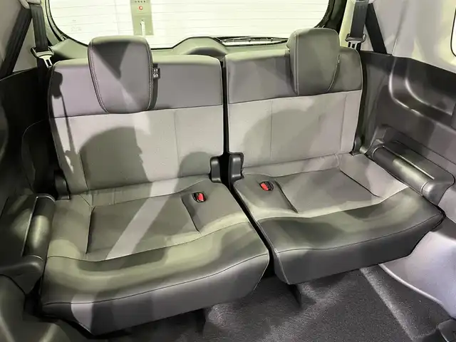 ホンダ フリード ハイブリット e:HEV クロスター 愛知県 2025(令7)年 0.1千km クリスタルブラックパール 登録済未使用車　/純正９インチナビ　/(FM/AM/フルセグTV/AppleCarPlay/AndroidAuto/Bluetooth)/ホンダセンシング　/　　-衝突軽減ブレーキ　/　　-誤発進抑制機能/　　-路線逸脱抑制機能/　　-アダプティブクルーズコントロール/　　-先行車発進お知らせ機能/　　-標識認識機能/　　-オートハイビーム/両側パワースライドドア　/シートヒーター　/ＬＥＤヘッドライト　/LEDフォグランプ/バックカメラ　/コーナーセンサー　/ブラインドスポットモニター　/ＵＳＢ接続　/アクセサリーソケット/ISOFIX/プッシュスタート/　　-スマートキー/電動パーキングブレーキ