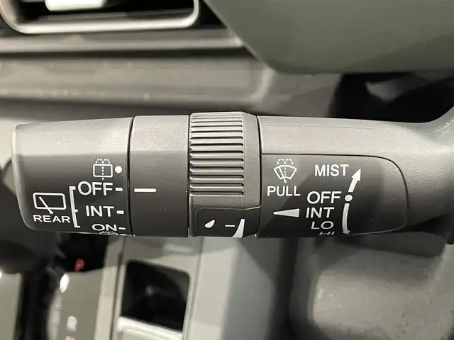 ホンダ フリード ハイブリット e:HEV クロスター 愛知県 2025(令7)年 0.1千km クリスタルブラックパール 登録済未使用車　/純正９インチナビ　/(FM/AM/フルセグTV/AppleCarPlay/AndroidAuto/Bluetooth)/ホンダセンシング　/　　-衝突軽減ブレーキ　/　　-誤発進抑制機能/　　-路線逸脱抑制機能/　　-アダプティブクルーズコントロール/　　-先行車発進お知らせ機能/　　-標識認識機能/　　-オートハイビーム/両側パワースライドドア　/シートヒーター　/ＬＥＤヘッドライト　/LEDフォグランプ/バックカメラ　/コーナーセンサー　/ブラインドスポットモニター　/ＵＳＢ接続　/アクセサリーソケット/ISOFIX/プッシュスタート/　　-スマートキー/電動パーキングブレーキ