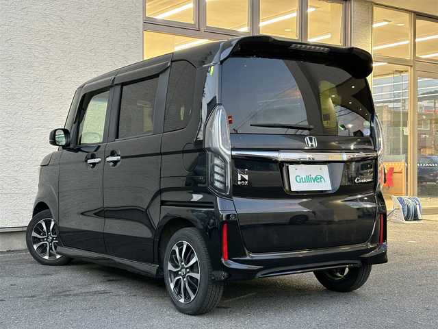 ホンダ Ｎ ＢＯＸ カスタム G L ホンダセンシング 大阪府 2018(平30)年 5.5万km クリスタルブラックパール 社外ナビ/（フルセグ／ＢＴ／ＣＤ／ＤＶＤ）/バックカメラ/レーダークルーズコントロール/衝突軽減/盗難防止装置/横滑り防止装置/レーンキープアシスト/両側パワスラ/ベンチシート/サンシェード/純正１４インチＡＷ/ドラレコ/ＥＴＣ