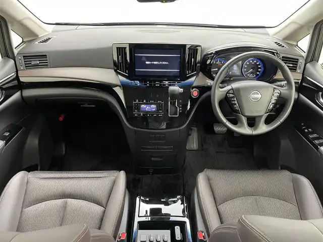 日産 エルグランド 250ハイウェイスターS 岡山県 2022(令4)年 3.8万km 黒 純正10インチナビ/（CD/DVD/BT/TV）/純正12.1インチ後席モニター/全方位カメラ/両側パワースライドドア/電動リアゲート/衝突軽減ブレーキ/レーンアシスト/ブラインドスポットモニター/オートハイビーム/LEDヘッドライト/フォグランプ/ビルトインETC