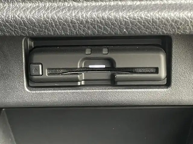 日産 エルグランド 250ハイウェイスターS 岡山県 2022(令4)年 3.8万km 黒 純正10インチナビ/（CD/DVD/BT/TV）/純正12.1インチ後席モニター/全方位カメラ/両側パワースライドドア/電動リアゲート/衝突軽減ブレーキ/レーンアシスト/ブラインドスポットモニター/オートハイビーム/LEDヘッドライト/フォグランプ/ビルトインETC