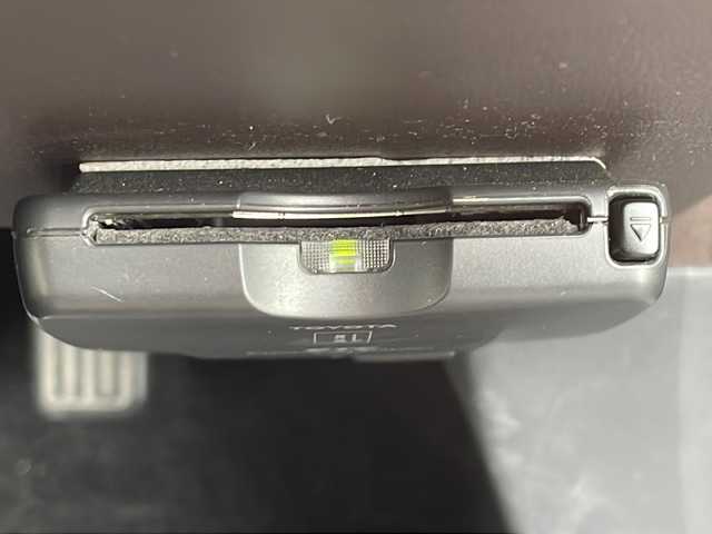 ダイハツ コペン ローブ 千葉県 2014(平26)年 7.3万km リキッドシルバーM 純正ナビ/ＣＤ、ＳＤ、ＵＳＢ/ワンセグＴＶ/ＥＴＣ/バックカメラ/衝突被害軽減ブレーキ/純正フロアマット/前席シートヒーター/ＭＴモード付ＡＴ/スマートキー/プッシュスタート/保証書、取扱説明書