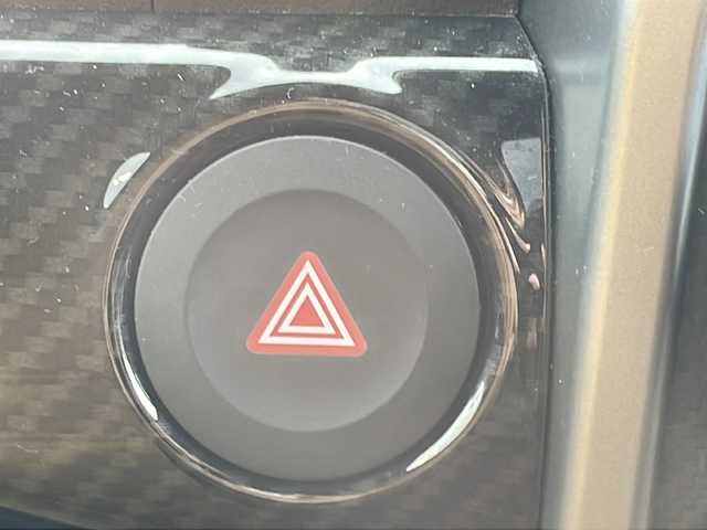 ダイハツ コペン ローブ 千葉県 2014(平26)年 7.3万km リキッドシルバーM 純正ナビ/ＣＤ、ＳＤ、ＵＳＢ/ワンセグＴＶ/ＥＴＣ/バックカメラ/衝突被害軽減ブレーキ/純正フロアマット/前席シートヒーター/ＭＴモード付ＡＴ/スマートキー/プッシュスタート/保証書、取扱説明書