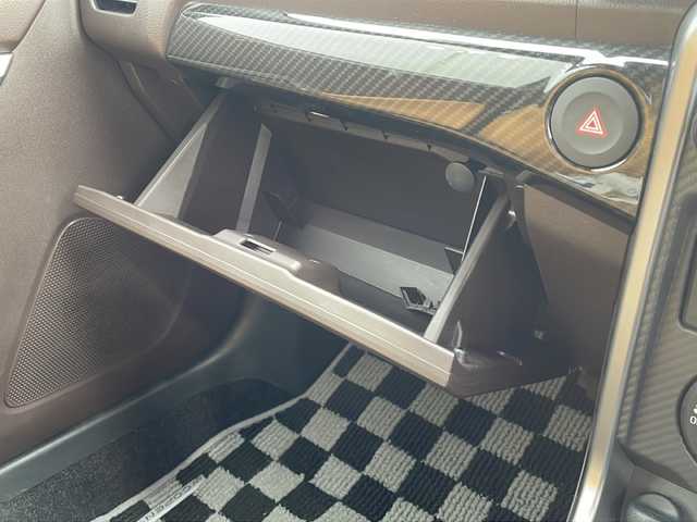 ダイハツ コペン ローブ 千葉県 2014(平26)年 7.3万km リキッドシルバーM 純正ナビ/ＣＤ、ＳＤ、ＵＳＢ/ワンセグＴＶ/ＥＴＣ/バックカメラ/衝突被害軽減ブレーキ/純正フロアマット/前席シートヒーター/ＭＴモード付ＡＴ/スマートキー/プッシュスタート/保証書、取扱説明書