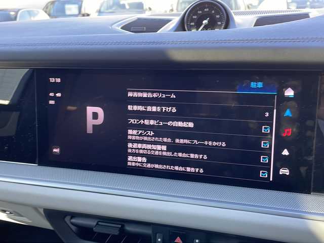 ポルシェ ポルシェ カイエン クーペ 東京都 2024(令6)年 1.2万km グレー 車体色　M9A　クレヨン/スポーツクロノ/新車時保証書　整備記録簿　取扱説明書/ブレーキアシスト/レーンキープアシスト/レーンチェンジアシスト/アダプティブクルーズコントロール/純正ナビ/BT/USB/AppleCarplay/360度カメラ　ETC【2.0】/ドライブレコーダー【前後】/パノラマルーフ【開かない】/レザーシート/シートヒーター/ベンチレーター/フロントメモリー付パワーシート/アクティブサスペンション/スマートキー/LEDヘッドライト/オートライト/パドルシフト付皮巻きハンドル/純正２０インチアルミ