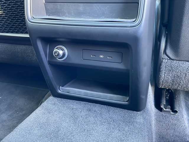 ポルシェ ポルシェ カイエン クーペ 東京都 2024(令6)年 1.2万km グレー 車体色　M9A　クレヨン/スポーツクロノ/新車時保証書　整備記録簿　取扱説明書/ブレーキアシスト/レーンキープアシスト/レーンチェンジアシスト/アダプティブクルーズコントロール/純正ナビ/BT/USB/AppleCarplay/360度カメラ　ETC【2.0】/ドライブレコーダー【前後】/パノラマルーフ【開かない】/レザーシート/シートヒーター/ベンチレーター/フロントメモリー付パワーシート/アクティブサスペンション/スマートキー/LEDヘッドライト/オートライト/パドルシフト付皮巻きハンドル/純正２０インチアルミ