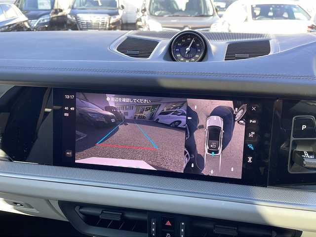 ポルシェ ポルシェ カイエン クーペ 東京都 2024(令6)年 1.2万km グレー 車体色　M9A　クレヨン/スポーツクロノ/新車時保証書　整備記録簿　取扱説明書/ブレーキアシスト/レーンキープアシスト/レーンチェンジアシスト/アダプティブクルーズコントロール/純正ナビ/BT/USB/AppleCarplay/360度カメラ　ETC【2.0】/ドライブレコーダー【前後】/パノラマルーフ【開かない】/レザーシート/シートヒーター/ベンチレーター/フロントメモリー付パワーシート/アクティブサスペンション/スマートキー/LEDヘッドライト/オートライト/パドルシフト付皮巻きハンドル/純正２０インチアルミ