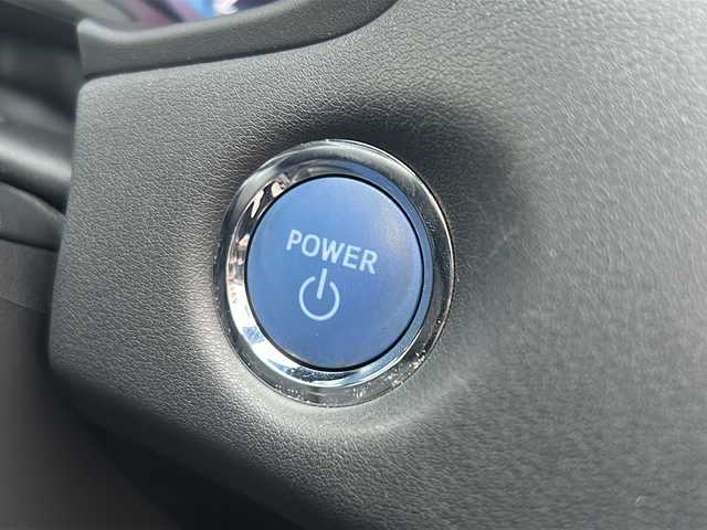 トヨタ クラウン ハイブリッド RS アドバンス 大阪府 2018(平30)年 4.9万km ブラック 純正ナビ（フルセグTV/Bluetooth/DVD）/バックカメラ/レーダークルーズコントロール/ヘッドアップディスプレイ/ブラインドスポットモニター/ETC2.0/前席パワーシート（運転席のみシートメモリー付）/ブレーキホールド機能/電動リヤサンシェード/オートライト/プッシュスタート/パドルシフト/純正18インチアルミホイール