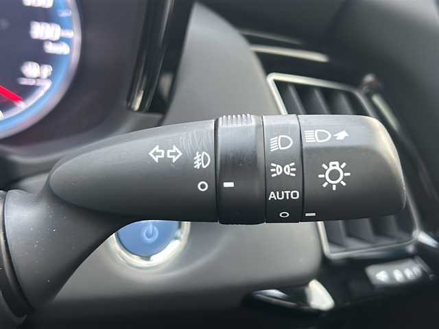 トヨタ クラウン ハイブリッド RS アドバンス 大阪府 2018(平30)年 4.9万km ブラック 純正ナビ（フルセグTV/Bluetooth/DVD）/バックカメラ/レーダークルーズコントロール/ヘッドアップディスプレイ/ブラインドスポットモニター/ETC2.0/前席パワーシート（運転席のみシートメモリー付）/ブレーキホールド機能/電動リヤサンシェード/オートライト/プッシュスタート/パドルシフト/純正18インチアルミホイール