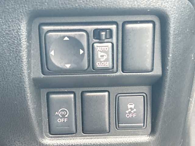 日産 ジューク 15RX アーバンセレクション 鹿児島県 2014(平26)年 12.6万km パール 純正ナビ/　　CD/DVD/BT/フルセグ/バックカメラ/オートライト/純正17インチアルミホイール/ステアリングスイッチ/アイドリングストップ/スマートキー/ETC