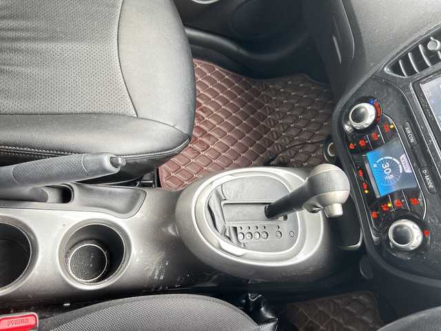 日産 ジューク 15RX アーバンセレクション 鹿児島県 2014(平26)年 12.6万km パール 純正ナビ/　　CD/DVD/BT/フルセグ/バックカメラ/オートライト/純正17インチアルミホイール/ステアリングスイッチ/アイドリングストップ/スマートキー/ETC