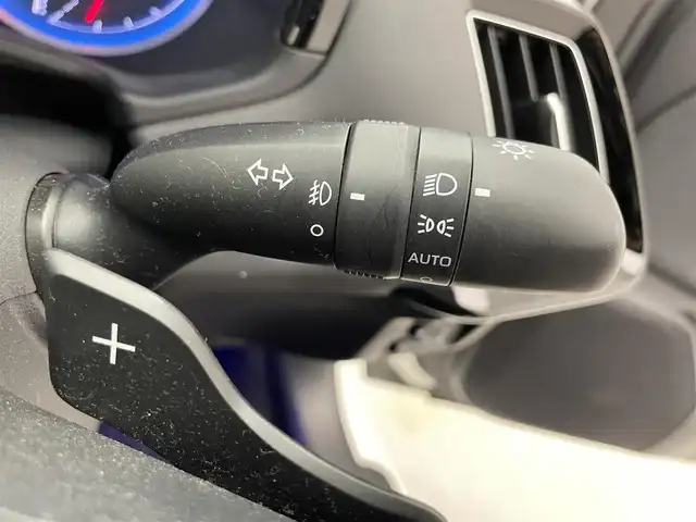 トヨタ クラウン ハイブリッド RS 滋賀県 2019(令1)年 4.4万km ホワイトパールクリスタルシャイン 純正ナビ/【CD/DVD/USB/Bluetooth/フルセグTV】/バックカメラ/ビルトインETC/ドライブレコーダー/トヨタセーフティセンス/・レーントレーシングアシスト/・レーダークルーズコントロール/・プリクラッシュセーフティ/・ロードサインアシスト/・先行車発進告知機能/パワーシート/シートヒーター/ステアリングヒーター/3眼LEDヘッドライト/フォグランプ/オートライト/ダウンサス/プッシュスタート/スマートキー