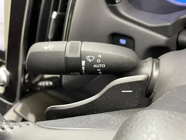 トヨタ クラウン ハイブリッド RS 滋賀県 2019(令1)年 4.4万km ホワイトパールクリスタルシャイン 純正ナビ/【CD/DVD/USB/Bluetooth/フルセグTV】/バックカメラ/ビルトインETC/ドライブレコーダー/トヨタセーフティセンス/・レーントレーシングアシスト/・レーダークルーズコントロール/・プリクラッシュセーフティ/・ロードサインアシスト/・先行車発進告知機能/パワーシート/シートヒーター/ステアリングヒーター/3眼LEDヘッドライト/フォグランプ/オートライト/ダウンサス/プッシュスタート/スマートキー