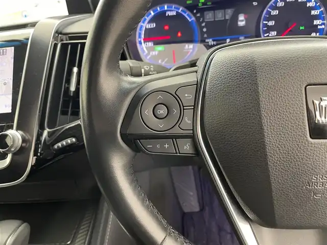 トヨタ クラウン ハイブリッド RS 滋賀県 2019(令1)年 4.4万km ホワイトパールクリスタルシャイン 純正ナビ/【CD/DVD/USB/Bluetooth/フルセグTV】/バックカメラ/ビルトインETC/ドライブレコーダー/トヨタセーフティセンス/・レーントレーシングアシスト/・レーダークルーズコントロール/・プリクラッシュセーフティ/・ロードサインアシスト/・先行車発進告知機能/パワーシート/シートヒーター/ステアリングヒーター/3眼LEDヘッドライト/フォグランプ/オートライト/ダウンサス/プッシュスタート/スマートキー