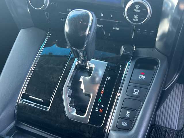 トヨタ ヴェルファイア Z Gエディション 大阪府 2016(平28)年 5.6万km ブラック １０インチナビ（フルセグ/Bluetooth)/フルモデリスタ　/後席モニター　/両側パワスラ/衝突被害軽減システム　/レーンキープアシスト　/横滑り防止装置　/オートマチックハイビーム　/バックカメラ　/パワーシート　/ハーフレザー　/純正アルミホイール/純正フロアマット/純正LEDライト/ビルトインETC/ドライブレコーダー/スペアキー1本