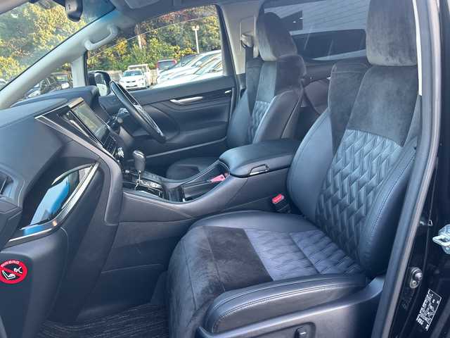 トヨタ ヴェルファイア Z Gエディション 大阪府 2016(平28)年 5.6万km ブラック １０インチナビ（フルセグ/Bluetooth)/フルモデリスタ　/後席モニター　/両側パワスラ/衝突被害軽減システム　/レーンキープアシスト　/横滑り防止装置　/オートマチックハイビーム　/バックカメラ　/パワーシート　/ハーフレザー　/純正アルミホイール/純正フロアマット/純正LEDライト/ビルトインETC/ドライブレコーダー/スペアキー1本