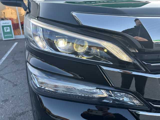 トヨタ ヴェルファイア Z Gエディション 大阪府 2016(平28)年 5.6万km ブラック １０インチナビ（フルセグ/Bluetooth)/フルモデリスタ　/後席モニター　/両側パワスラ/衝突被害軽減システム　/レーンキープアシスト　/横滑り防止装置　/オートマチックハイビーム　/バックカメラ　/パワーシート　/ハーフレザー　/純正アルミホイール/純正フロアマット/純正LEDライト/ビルトインETC/ドライブレコーダー/スペアキー1本