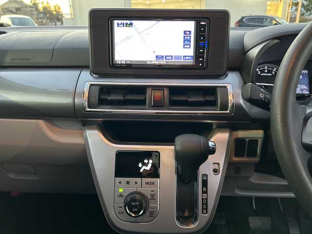 ダイハツ キャスト スタイル X SAⅡ 富山県 2017(平29)年 2.3万km ファイアークォーツレッドM 純正メモリナビゲーション/型番：NMZK-W68D/【CD/DVD/BT/SD/フルセグTV】/バックカメラ/衝突軽減ブレーキ/レーンキープアシスト/アイドリングストップ/純正フロアマット/オートライト/プッシュスタート/スマートキー×２