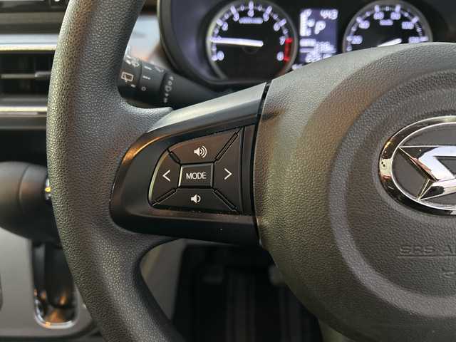 ダイハツ キャスト スタイル X SAⅡ 富山県 2017(平29)年 2.3万km ファイアークォーツレッドM 純正メモリナビゲーション/型番：NMZK-W68D/【CD/DVD/BT/SD/フルセグTV】/バックカメラ/衝突軽減ブレーキ/レーンキープアシスト/アイドリングストップ/純正フロアマット/オートライト/プッシュスタート/スマートキー×２