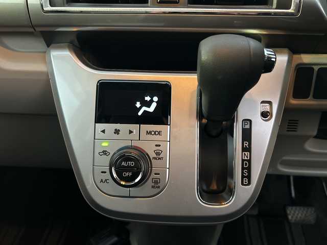 ダイハツ キャスト スタイル X SAⅡ 富山県 2017(平29)年 2.3万km ファイアークォーツレッドM 純正メモリナビゲーション/型番：NMZK-W68D/【CD/DVD/BT/SD/フルセグTV】/バックカメラ/衝突軽減ブレーキ/レーンキープアシスト/アイドリングストップ/純正フロアマット/オートライト/プッシュスタート/スマートキー×２