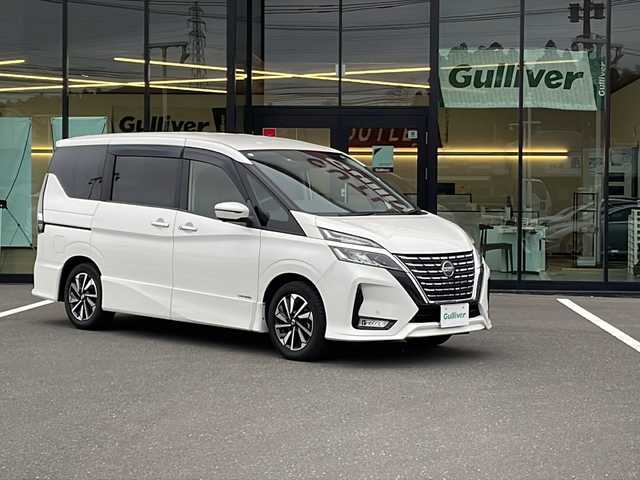 日産 セレナ ハイウェイスター V 鹿児島県 2021(令3)年 4.1万km ブリリアントホワイトパール 社外ALPINEナビ/（Bluetooth/フルセグテレビ/HDMI/CD/DVD）/Apple Car Play/Android Auto/アラウンドビューモニター/プロパイロット/前後ドライブレコーダー/ALPINEフリップダウンモニター/3列シート/ETC/両側パワースライドドア/ハンズフリースライドドア/電動パーキングブレーキ/純正16インチアルミホイール/ウィンカーミラー/オートライト/プッシュスタート/ブラインドスポットモニター/アイドリングストップ/スペアキー