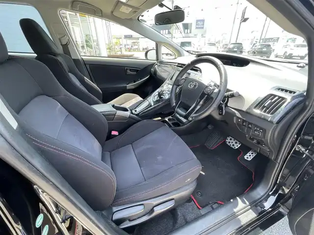 トヨタ プリウス S ツーリングセレ G’s 熊本県 2013(平25)年 11.1万km ブラック (株)IDOMが運営する【じしゃロン熊本店】の自社ローン専用車両になります/こちらは現金またはオートローンご利用時の価格です。自社ローンご希望の方は別途その旨お申付け下さい./社外ナビ/バックカメラ/ステアリングスイッチ/ビルトインETC/純正フロアマット/ステアリングスイッチ/スマートキープッシュスタート/LEDヘットライト