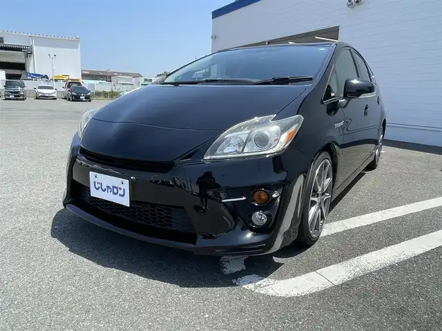 トヨタ プリウス S ツーリングセレ G’s 熊本県 2013(平25)年 11.1万km ブラック (株)IDOMが運営する【じしゃロン熊本店】の自社ローン専用車両になります/こちらは現金またはオートローンご利用時の価格です。自社ローンご希望の方は別途その旨お申付け下さい./社外ナビ/バックカメラ/ステアリングスイッチ/ビルトインETC/純正フロアマット/ステアリングスイッチ/スマートキープッシュスタート/LEDヘットライト