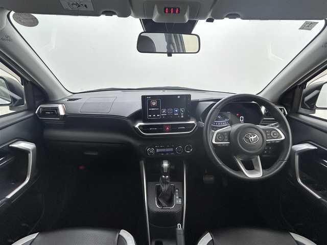 トヨタ ライズ Z 岡山県 2020(令2)年 4.9万km ブラックマイカメタリック/シャイニングホワイトパール 純正9インチディスプレイオーディオ/（フルセグ/Bluetooth/Carplay/USB）/純正エアロ【プレミアムスタイル】/（フロント/サイド/リア）/衝突軽減ブレーキ/アラウンドビューモニター/レーダークルーズコントロール/ビルトインETC/LEDヘッドライト/コーナーセンサー/レーンキープアシスト/オートハイビーム/プッシュスタート/スマートキー/アイドリングストップ/純正17インチアルミホイール/純正フロアマット/ドアバイザー/新車保証書/取扱説明書/スペアキー×１