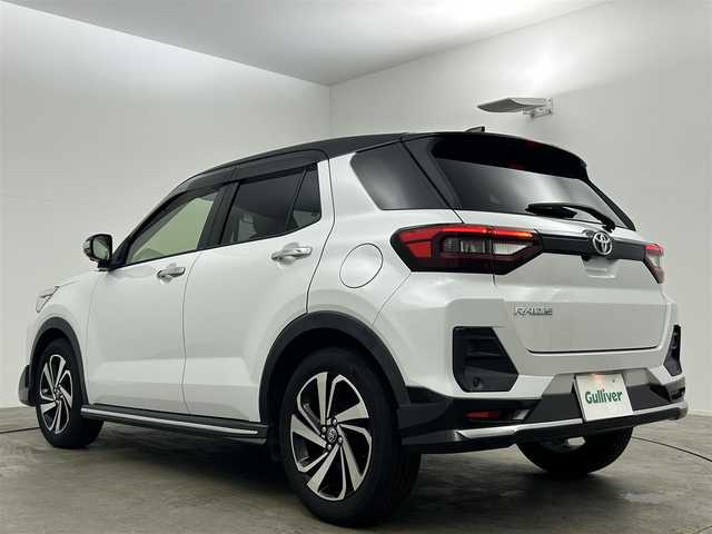 トヨタ ライズ Z 岡山県 2020(令2)年 4.9万km ブラックマイカメタリック/シャイニングホワイトパール 純正9インチディスプレイオーディオ/（フルセグ/Bluetooth/Carplay/USB）/純正エアロ【プレミアムスタイル】/（フロント/サイド/リア）/衝突軽減ブレーキ/アラウンドビューモニター/レーダークルーズコントロール/ビルトインETC/LEDヘッドライト/コーナーセンサー/レーンキープアシスト/オートハイビーム/プッシュスタート/スマートキー/アイドリングストップ/純正17インチアルミホイール/純正フロアマット/ドアバイザー/新車保証書/取扱説明書/スペアキー×１