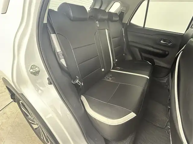 トヨタ ライズ Z 岡山県 2020(令2)年 4.9万km ブラックマイカメタリック/シャイニングホワイトパール 純正9インチディスプレイオーディオ/（フルセグ/Bluetooth/Carplay/USB）/純正エアロ【プレミアムスタイル】/（フロント/サイド/リア）/衝突軽減ブレーキ/アラウンドビューモニター/レーダークルーズコントロール/ビルトインETC/LEDヘッドライト/コーナーセンサー/レーンキープアシスト/オートハイビーム/プッシュスタート/スマートキー/アイドリングストップ/純正17インチアルミホイール/純正フロアマット/ドアバイザー/新車保証書/取扱説明書/スペアキー×１