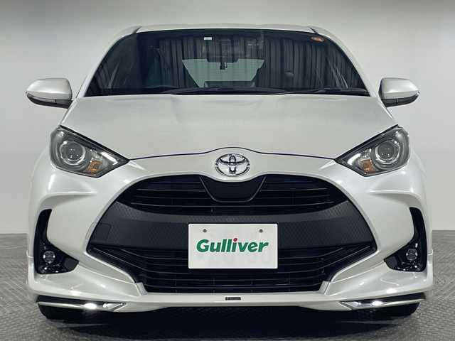 トヨタ ヤリス G 神奈川県 2023(令5)年 3.1万km プラチナホワイトパールマイカ 純正8型ディスプレイオーディオ/AM FM Bluetooth USB Miracast/バックカメラ/レーントレーシングアラート/プリクラッシュセーフティ/ロードサインアシスト/レーダークルーズコントロール/ビルトインETC/ステアリングリモコン/前後ドライブレコーダー/LEDヘッドライト/オートライト/オートマチックハイビーム/ヘッドライトレベライザー/フォグランプ/プッシュスタート/スマートキー