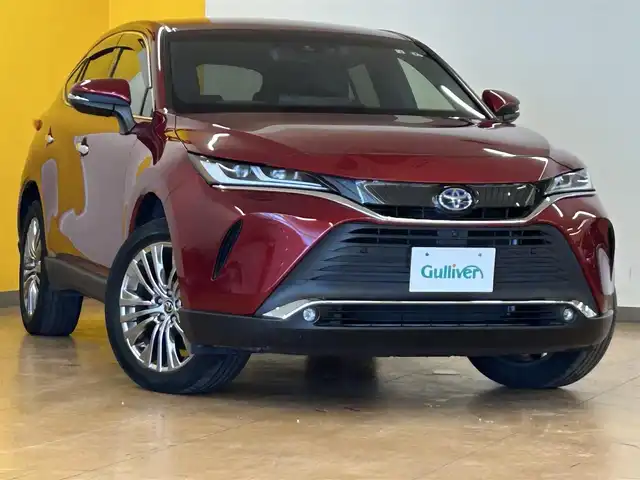 トヨタ ハリアー ハイブリッド Z レザーパッケージ 群馬県 2022(令4)年 6.6万km センシュアルレッドマイカ トヨタセーフティセンス/・プリクラッシュセーフティ/・レーントレーシングアシスト/・リアクロストラフィックアラート/・ブラインドスポットモニター/・レーダークルーズコントロール/・オートマチックハイビーム/・ロードサインアシスト/純正12.3インチディスプレイオーディオ/　　TV/BT/FM/AM/    ミラーキャスト/JBLプレミアムサウンド/パノラミックビューモニター/パワーバックドア/ヘッドアップディスプレイ/運転席メモリーシート/ドライブレコーダー/ビルドインETC2.0/デジタルインナーミラー/シートヒーター/エアーシート/ステアリングヒーター/オートブレーキホールド/ステアリングスイッチ