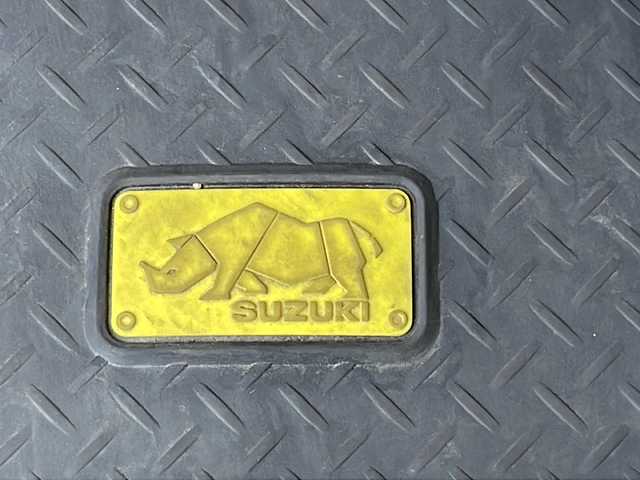 スズキ ジムニー XC 静岡県 2022(令4)年 4.2万km ピュアホワイトP ４WD/ワンオーナー/純正8インチナビ/(CD/DVD/BT/AM/FM)/プッシュスタート/ビルトインETC/ステアリングスイッチ/クルーズコントロール/前後ドライブレコーダー/アイドリングストップ/シートヒーター/フロアマット/電動格納ミラー/ウィンカーミラー/LEDヘッドライト/フォグランプ/純正16インチAW/衝突被害軽減システム/ダウンヒルアシストコントロール/クリアランスソナー/横滑り防止装置/スマートキー