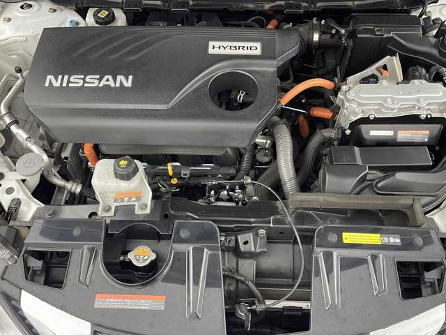 日産 エクストレイル ハイブリッド 20Xi 新潟県 2020(令2)年 3.2万km ブリリアントホワイトパール ４WD/プロパイロット/純正SDナビ　　/　　CD/DVD/AM/FM/フルセグ/BT/iPod/アラウンドビュモニター/インテリジェンスクルーズコントロール/パワーバックドア/HIDオートライト/レザーシート/全席シートヒーター/17インチ純正アルミホイール付/ステアリングスイッチ/USB/電動パーキングブレーキ/オートブレーキホールド/デジタルインナーミラー/スペアキー/スマートキー/ETC