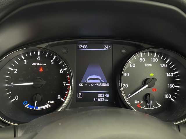 日産 エクストレイル ハイブリッド 20Xi 新潟県 2020(令2)年 3.2万km ブリリアントホワイトパール ４WD/プロパイロット/純正SDナビ　　/　　CD/DVD/AM/FM/フルセグ/BT/iPod/アラウンドビュモニター/インテリジェンスクルーズコントロール/パワーバックドア/HIDオートライト/レザーシート/全席シートヒーター/17インチ純正アルミホイール付/ステアリングスイッチ/USB/電動パーキングブレーキ/オートブレーキホールド/デジタルインナーミラー/スペアキー/スマートキー/ETC