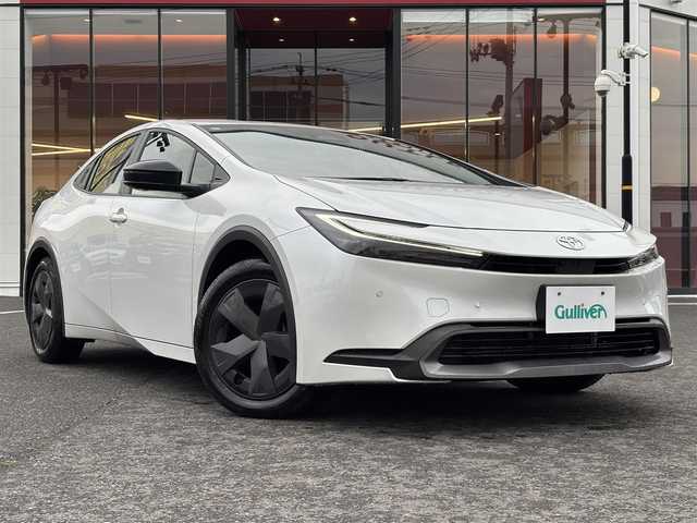 トヨタ プリウス U 宮城県 2024(令6)年 3.2万km プラチナホワイトパールマイカ 登録時走行距離31965km/純正ディスプレイオーディオ/レーダークルコン/BT・ミラキャスト/ブラインドスポットモニター/オートライト/オートハイビーム/ドラレコ/レーンキープ/プリクラッシュ/横滑り防止